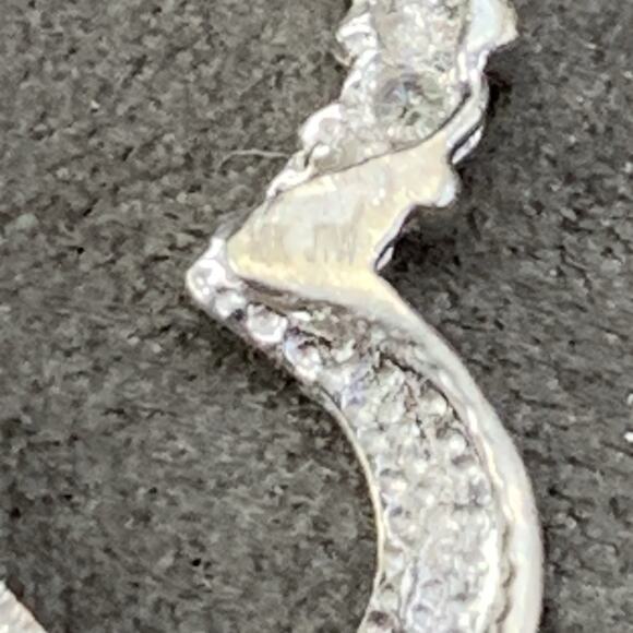 10k White Gold and Diamond Open Heart Dainty Pendant Signed JTW - Picture 5 of 6